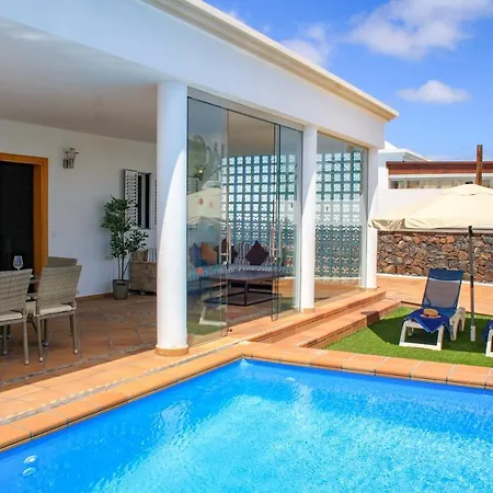Maria Del Risco By Buenavilla Villa Puerto del Carmen (Lanzarote)